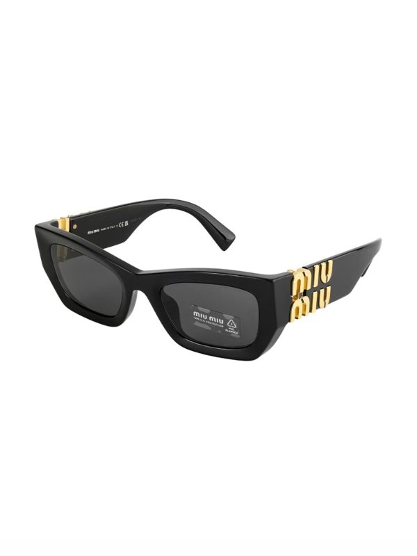 Basic Black Glasses